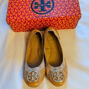 Tory Burch Size 8.5 Logo Ballet Flat - Camellia Pink Patent